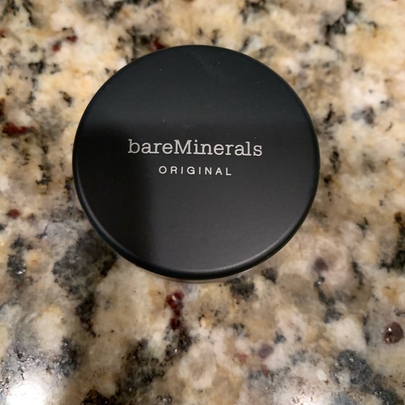 Bare Minerals Foundation